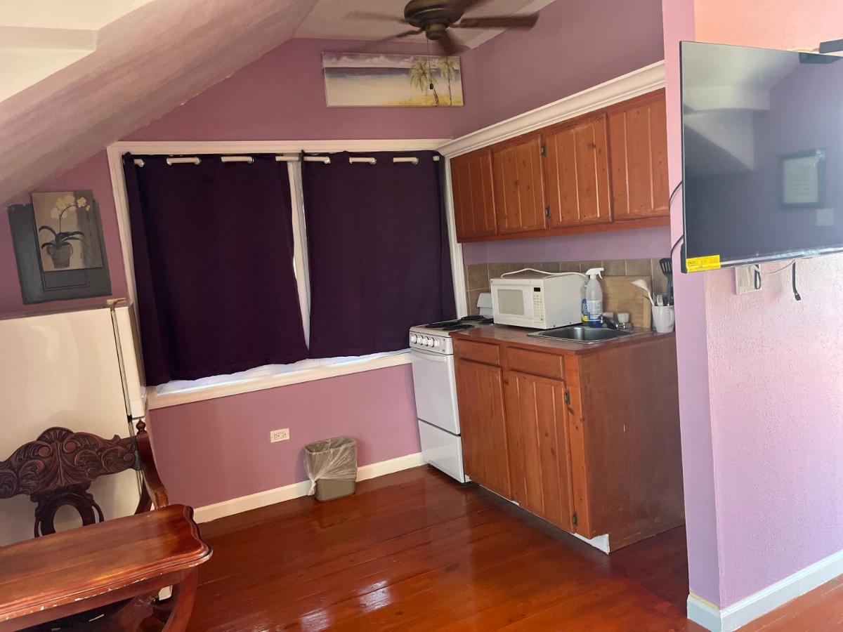 Bay Inn Estates Alice Town  Bagian luar foto