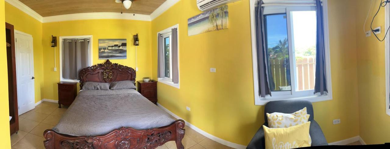 Bay Inn Estates Alice Town  Bagian luar foto