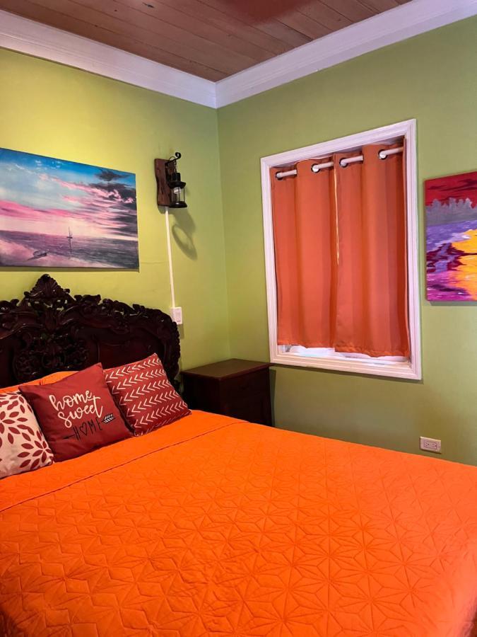 Bay Inn Estates Alice Town  Bagian luar foto