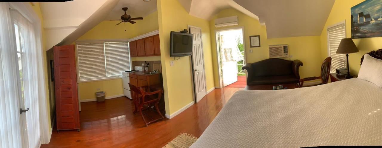 Bay Inn Estates Alice Town  Bagian luar foto