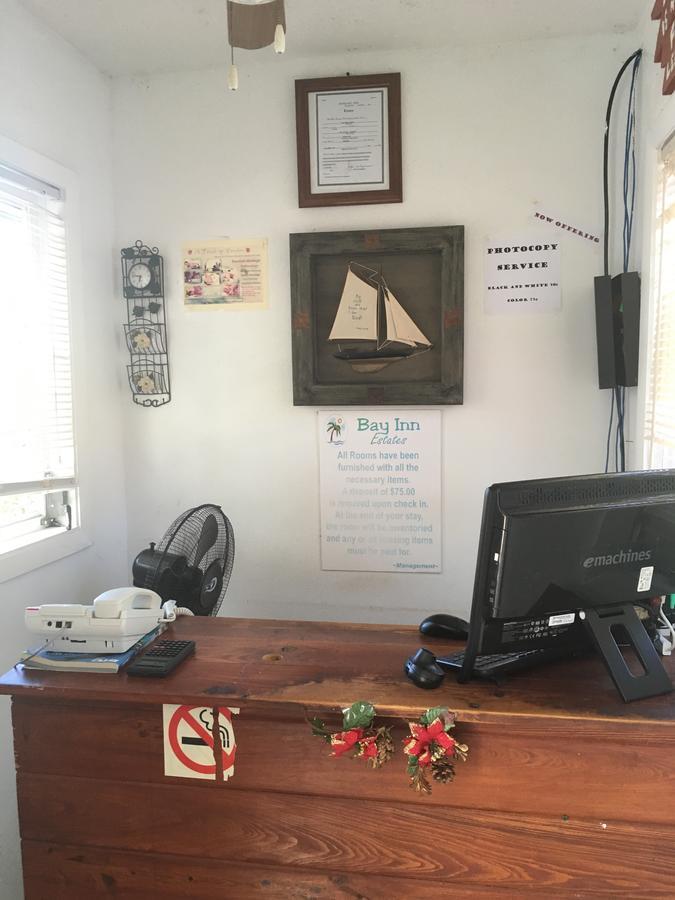 Bay Inn Estates Alice Town  Bagian luar foto